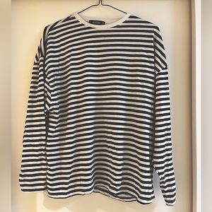 Brand: missguided  Size: 0/small  Color: black and white stripe  Condition: good